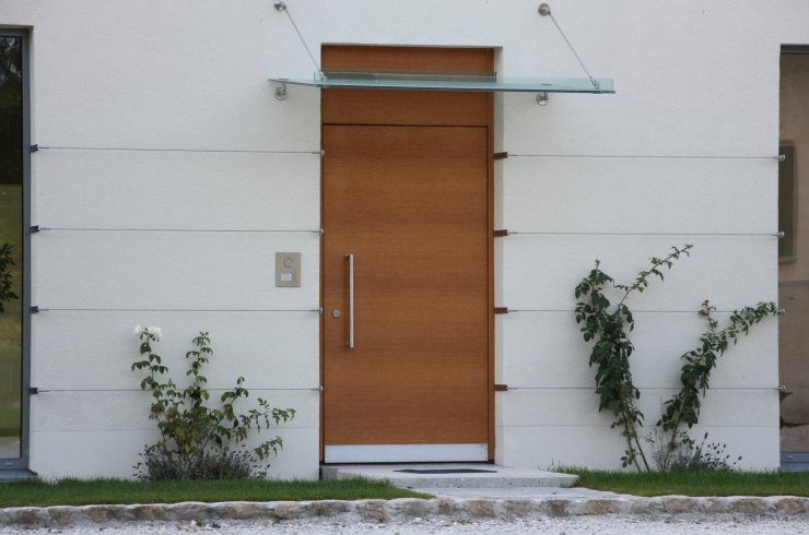 Haustüren aus Holz